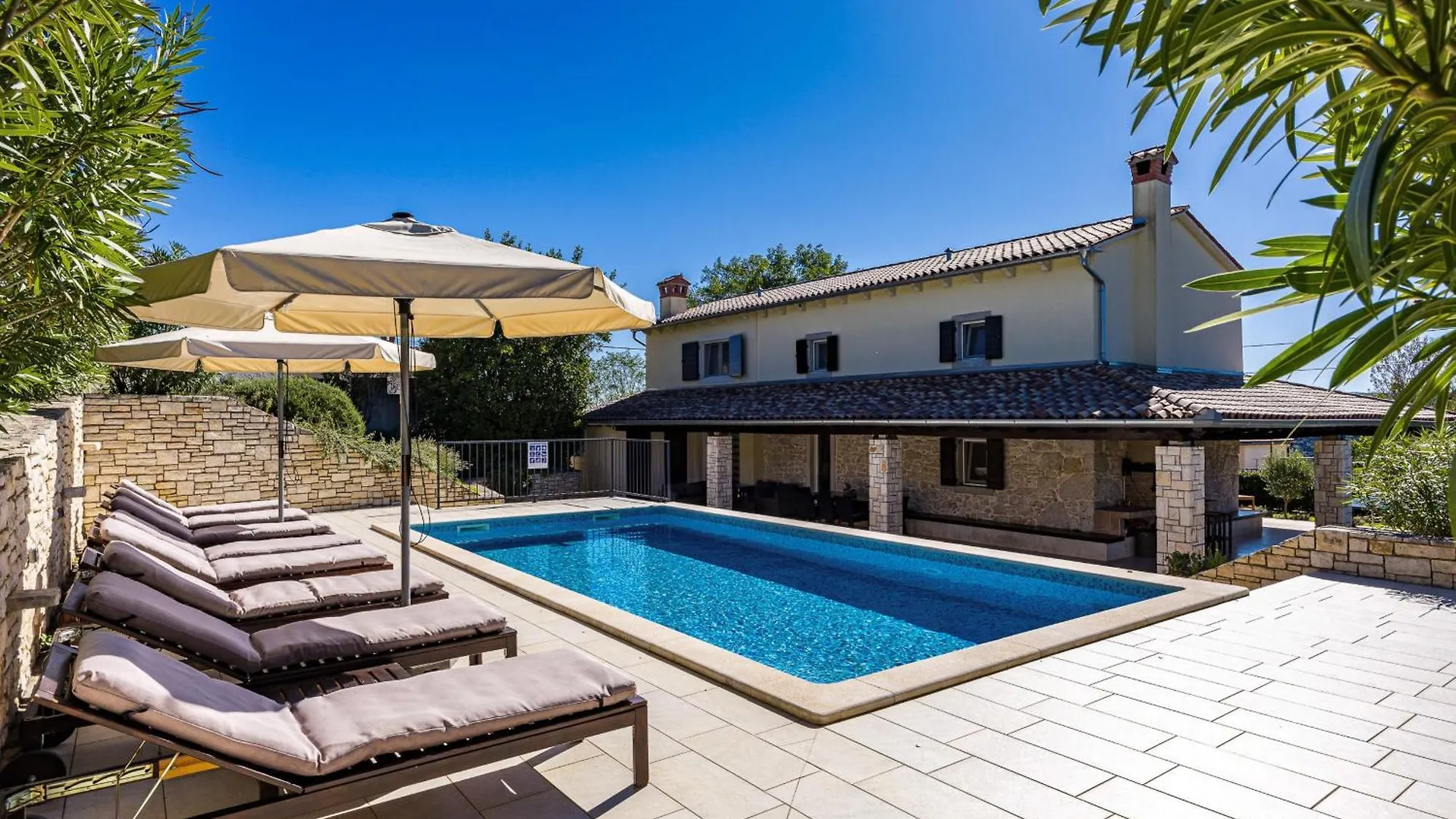 Charming Villa Antoana For Families And Kids In Labin - Rabac With Kids Playground & Private Pool
